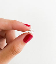 Cargar imagen en el visor de la galería, Ear Cuff Doble