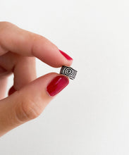 Cargar imagen en el visor de la galería, Ear Cuff Espiral
